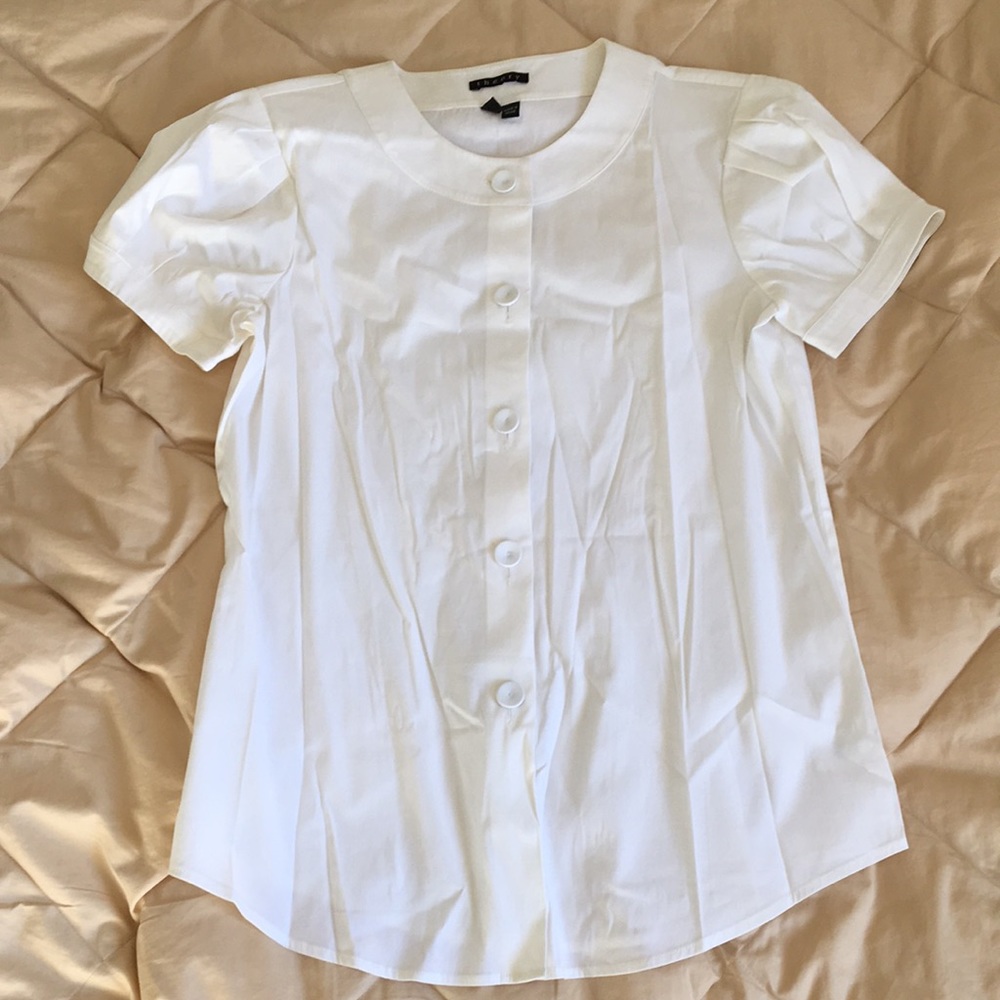 Theory Button Down Shirt in Excellent Condition
